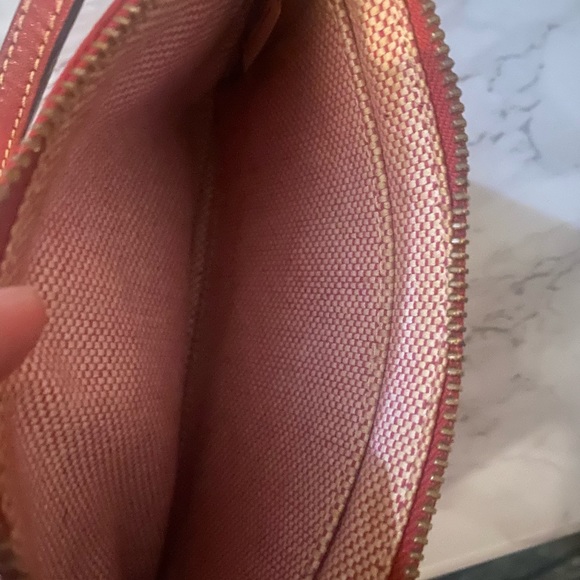 Dooney&bourke wristlet - Picture 4 of 5